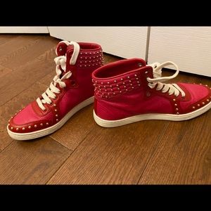 Gucci pink leather sneakers